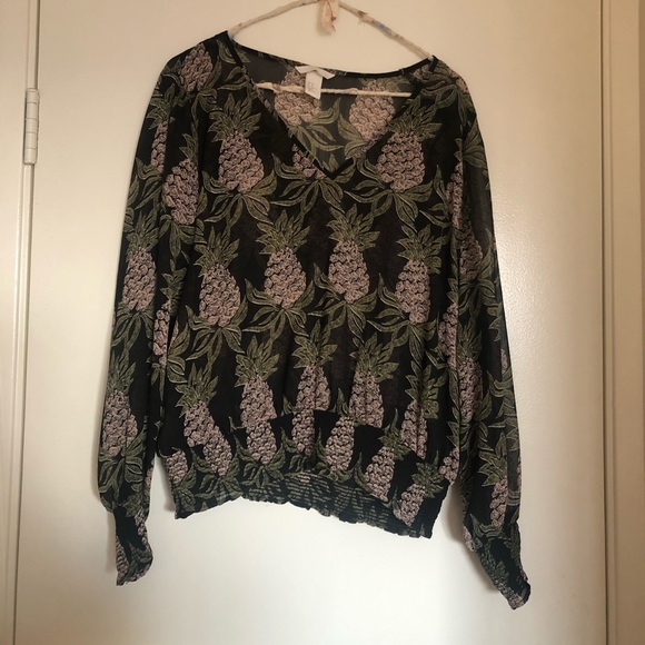 H&M pineapple blouse - Picture 3 of 5
